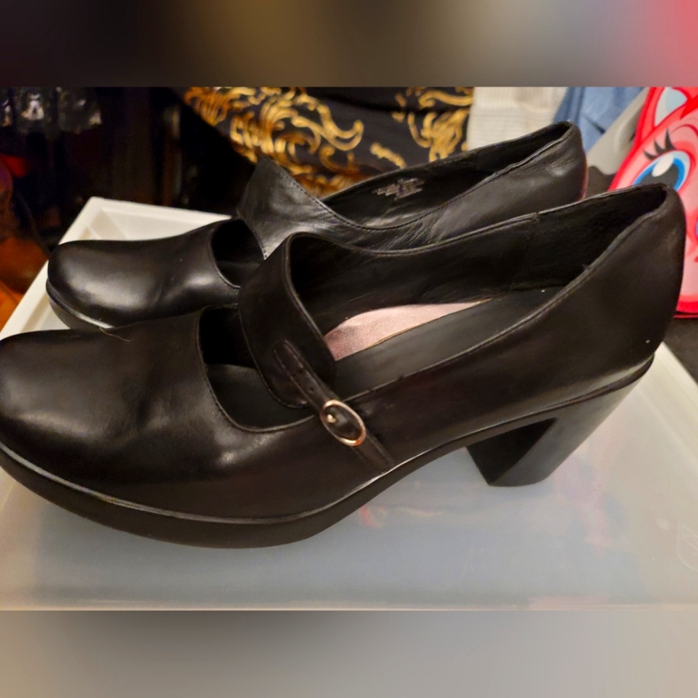 Women's Dansko Tara Mary Jane Pump Heels size 11/42
